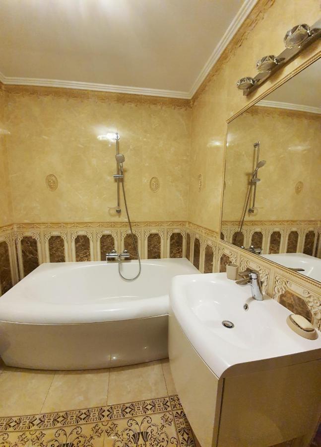 Apartament Royal Central Apartament Oradea Zewnętrze zdjęcie